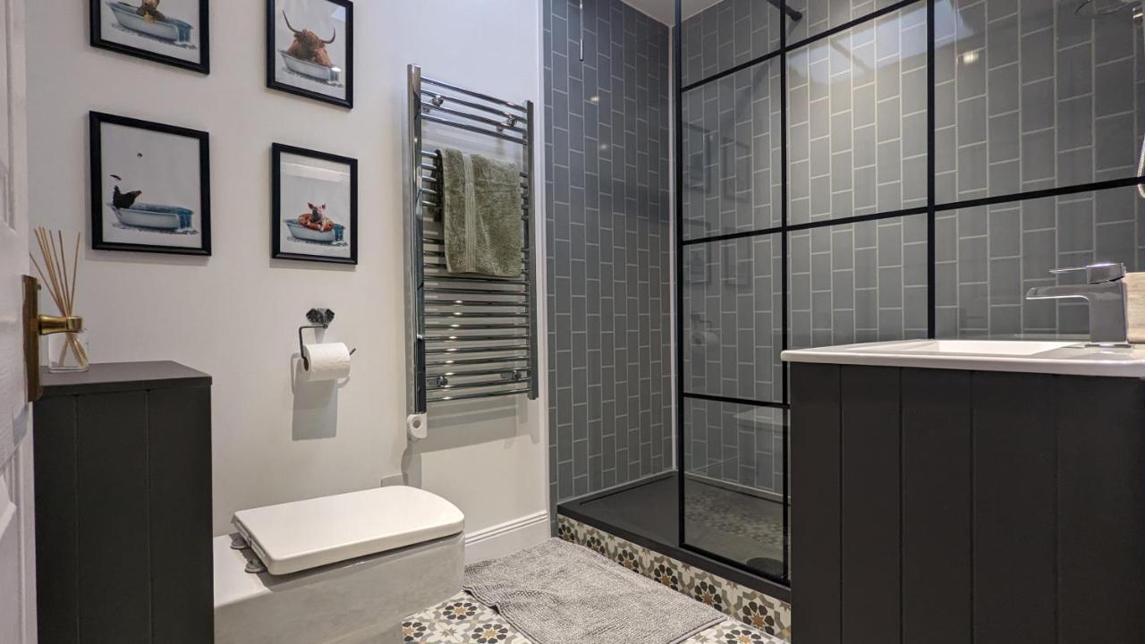 Beautiful Spacious Central Flat, Пітлохрі Екстер'єр фото